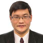 南宫28 章登吉博士