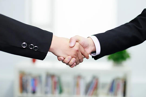 秉持着“专注立异，专心折务”的理念，南宫28一直把每一个客户看成是公司的VIP