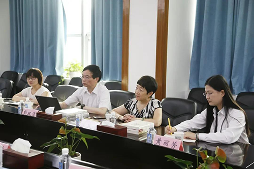 南宫28临床前研究副总裁兼机构认真人彭双清教授，药效部执行主任董文心，药代安评项目认真人龙娜等