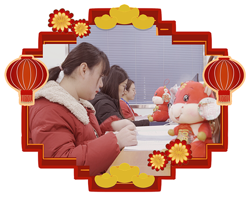 少年自知时光贵，策马扬鞭自奋蹄