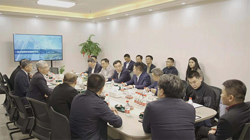 十二届天下政协副主席马培华、中国中小商业企业协会信用会长董树奎一行人莅临南宫28