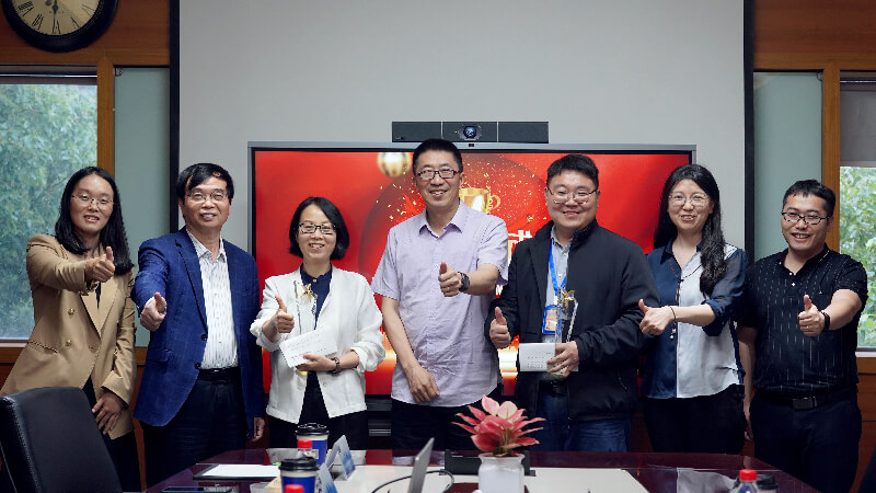 匠心研药，答好客户知足卷 | 京新药业授予南宫28DMPK团队、新药注册部“突出孝顺团队奖”殊荣 